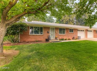 402 N 39th Ave, Yakima, WA 98902