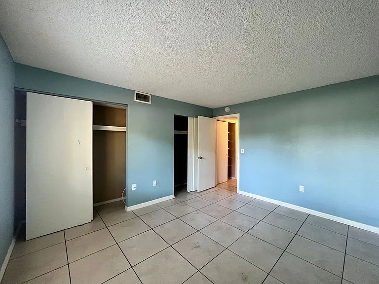 2740 Hidden Lake Blvd #A — Photo 10