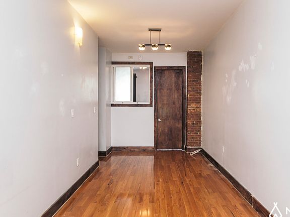 5th image of 179 Stanhope St #2A