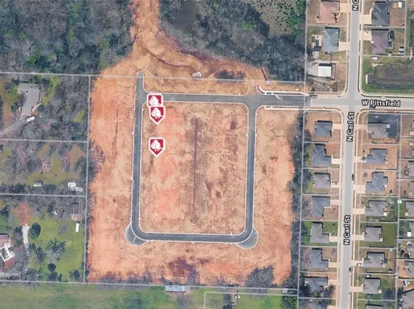 2104 N Chanae St #27, Siloam Springs, AR 72761