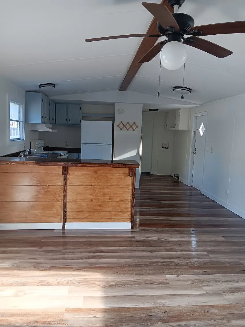 2 bed, $1,195 — Photo 4
