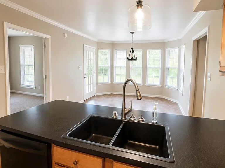 21744 Langford Rd — Photo 7