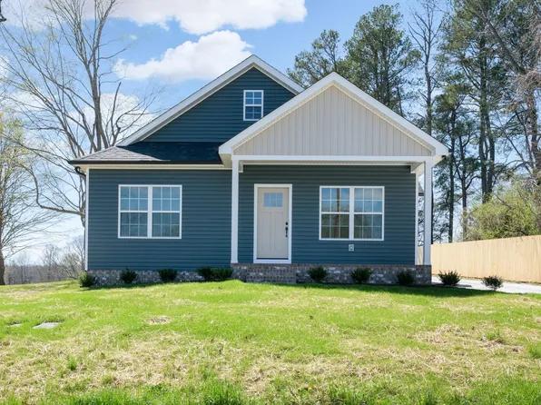 204 Central High St, Dickson, TN 37055