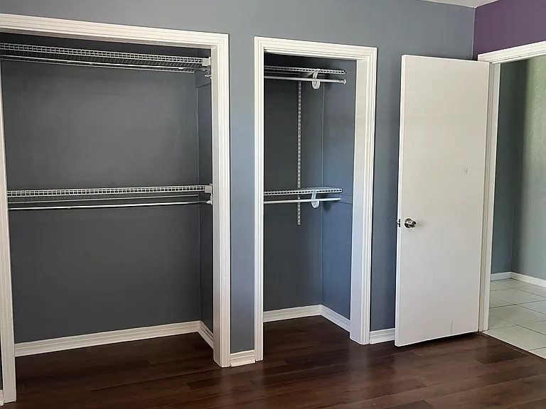 108 E Garland Ct — Photo 21