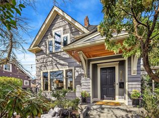 2016 E Republican St, Seattle, WA 98112