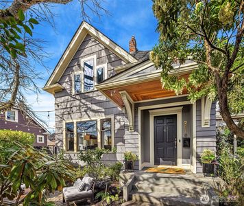 2016 E Republican Street, Seattle, WA, 98112