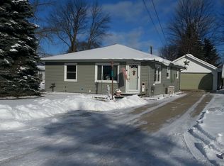 422 W Benjamin St, Linwood, MI 48634