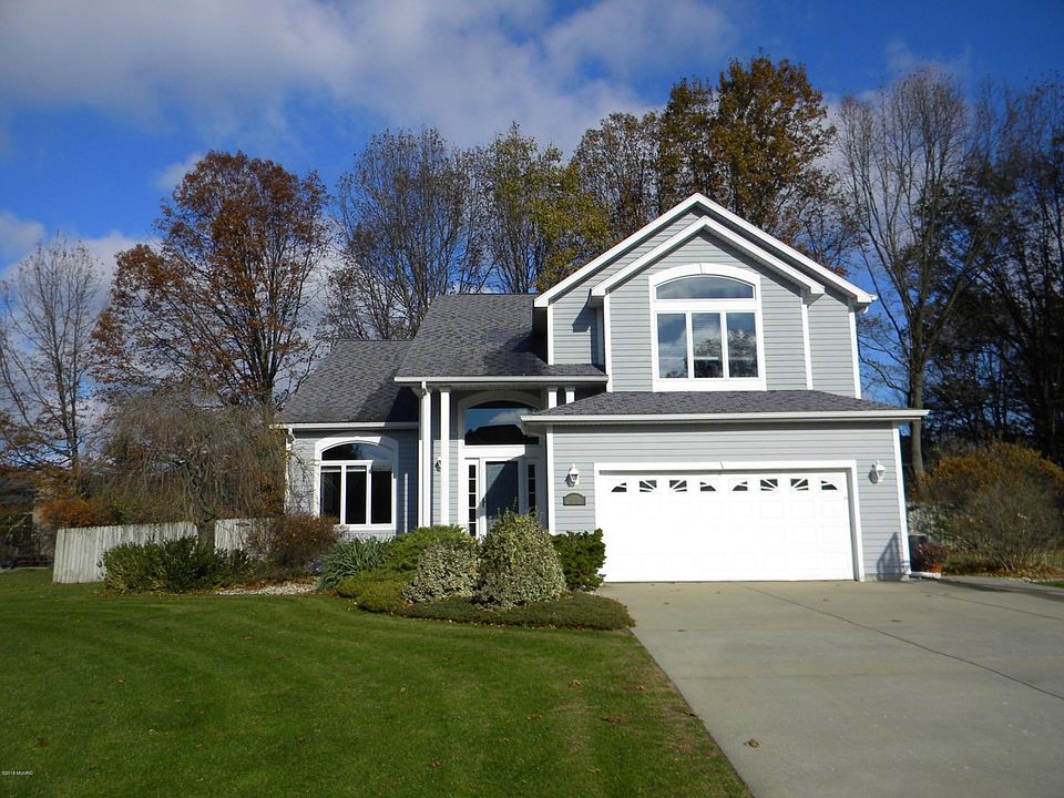 1st image of 1025 Field Dr