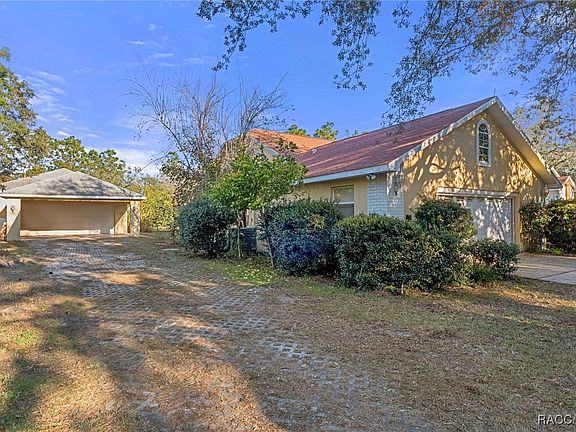 3rd image of 5929 N Pecan Way