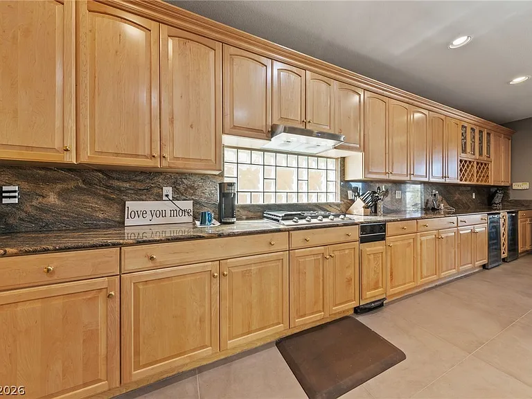 2066 Jupiter Hills Ln — Photo 13