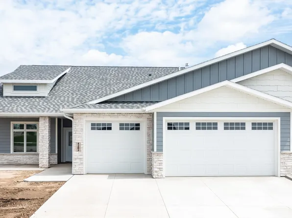 4203 Ivory Ln, Bismarck, ND 58503