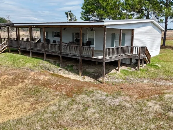 1 Sand Hill Rd, Swainsboro, GA 30401