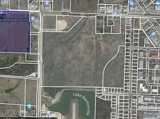 1109 SW 14th St, Bentonville, AR 72712