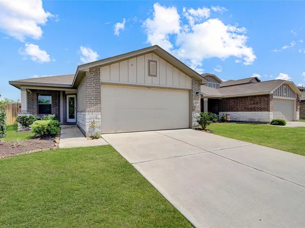 14425 Conifer Dr, Conroe, TX