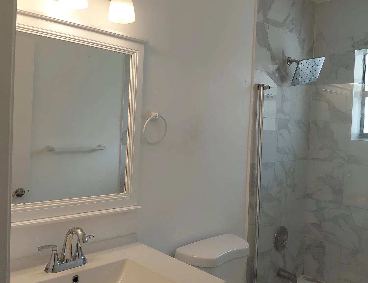 4 bed, 2.0 bath, 2095 sqft, $2,650 — Photo 1