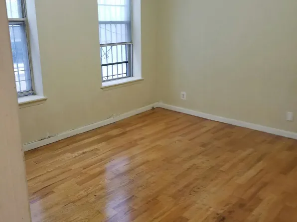 2148 Strauss St, Brooklyn, NY 11212