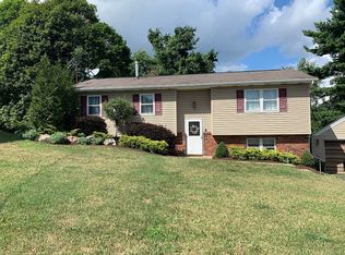 20 1/2 Orchard Ln, Wheeling, WV