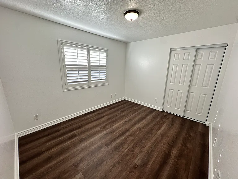 Manzanita Ct — Photo 6