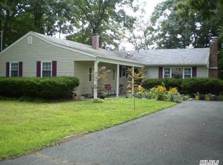 120 Edgewood Ave, Ronkonkoma, NY 11779