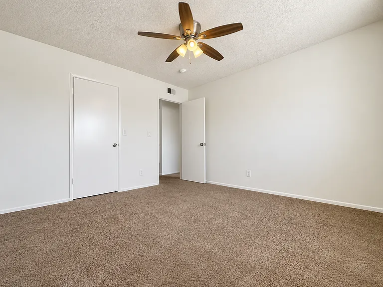 12615 Grevillea Ave — Photo 4