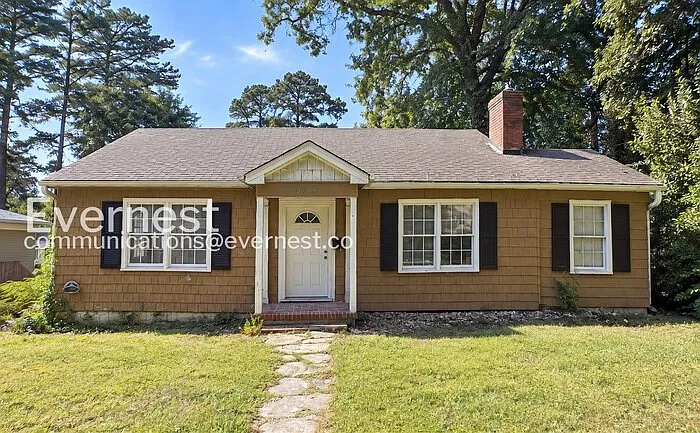 3 bed, 1.0 bath, 1591 sqft, $1,195 — Photo 1
