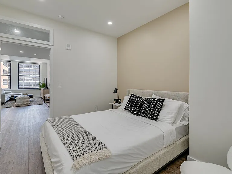 The Ledger Residences — Photo 81