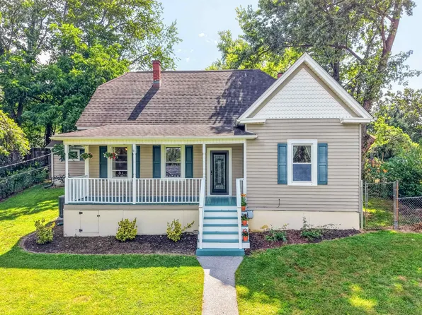 1220 Cambria St NE, Christiansburg, VA 24073