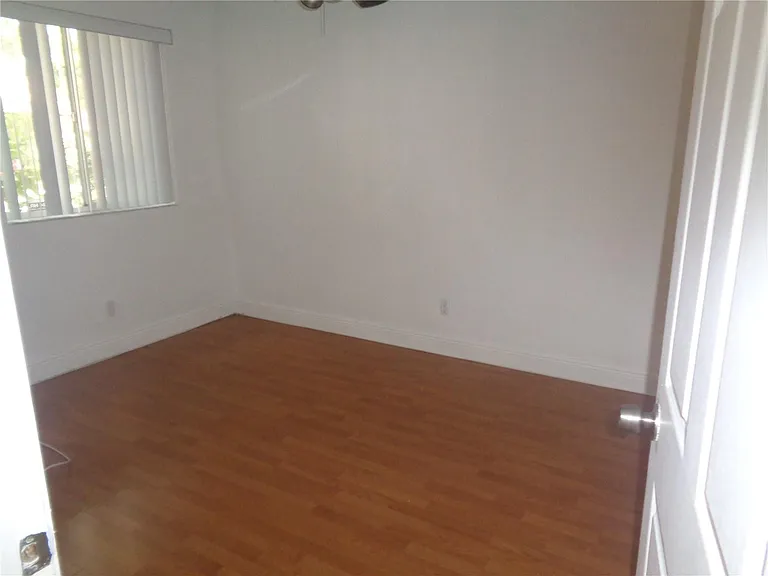 10939 W Broward Blvd #10939 — Photo 3