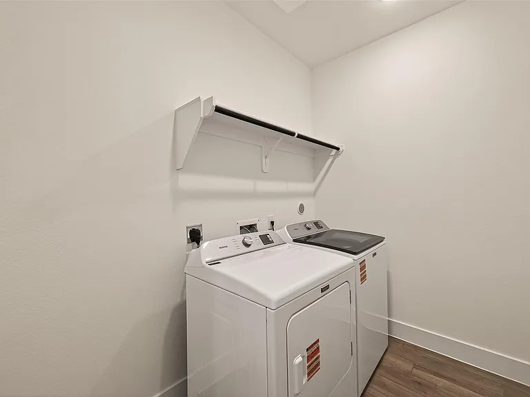 2907 Wild Berry Ct — Photo 37
