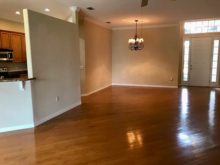 538 Newhall Ln — Photo 10