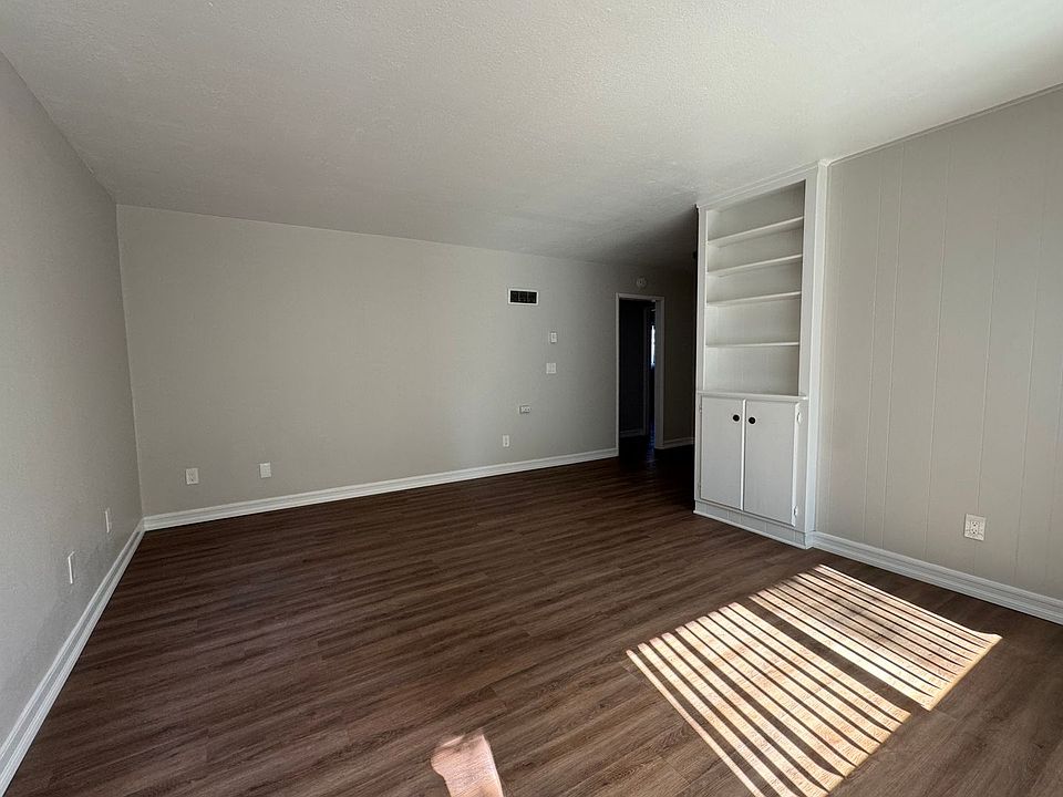 1st image of 4679 Cherokee Ave #3