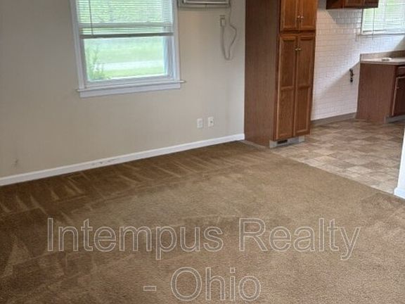 2nd image of 339 N Roanoke Ave