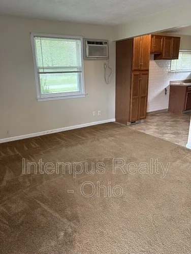 339 N Roanoke Ave Photo 1