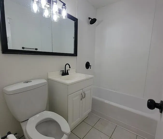 11009 Ewing Ave — Photo 7