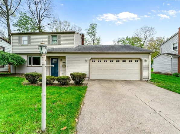6259 Appleridge Dr, Youngstown, OH 44512