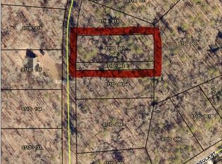 366 Shore Crest Dr, Martin, GA 30557