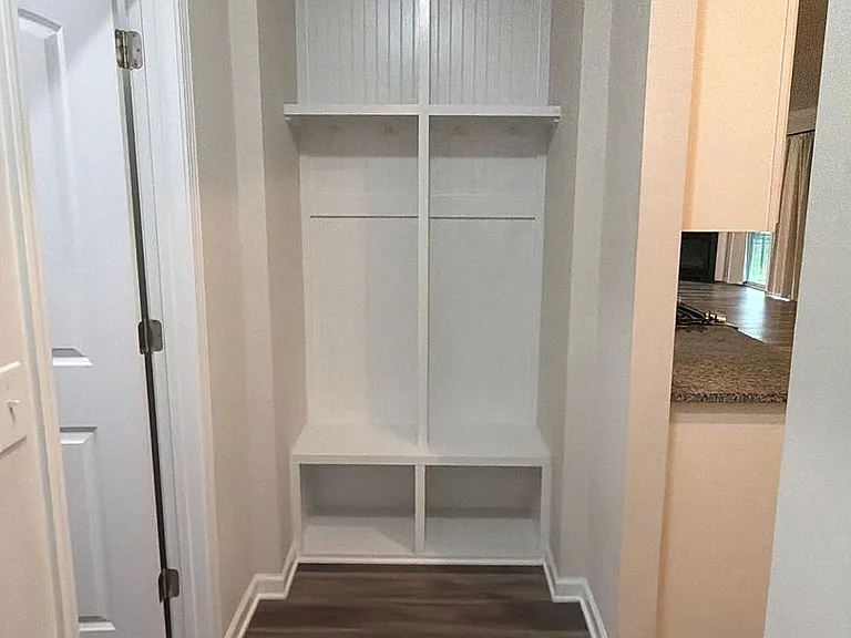 1008 Fairbrae Ln — Photo 15