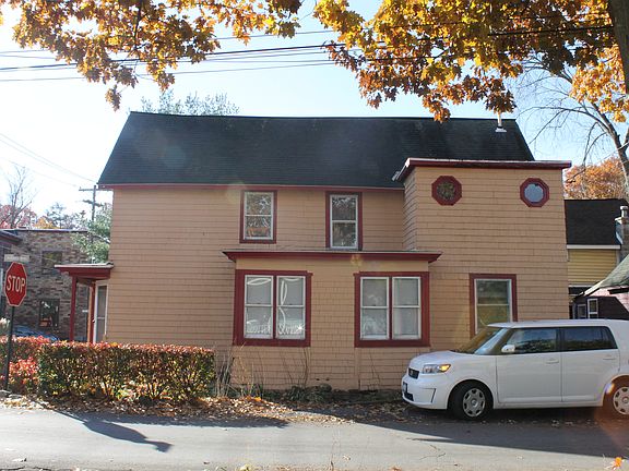 3rd image of 44 Burlington Ave