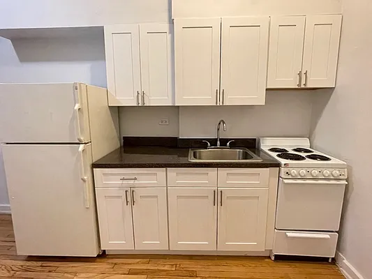 Rented by Best Apartments North Inc | media 22