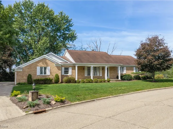 1204 Hilltop Rd NW, New Philadelphia, OH 44663