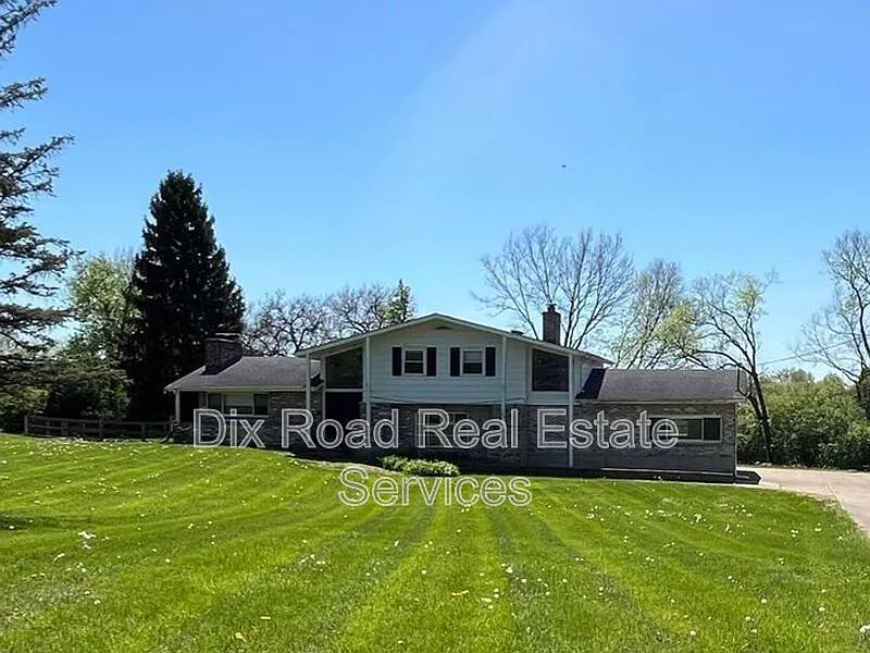 39 Bluegrass Ct