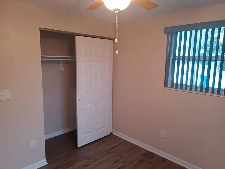 4404 Hagen Ave — Photo 8