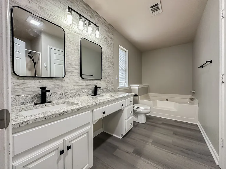 450 Fowler Rd #A — Photo 11