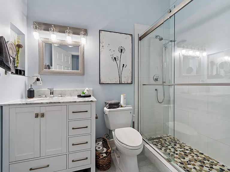 310 SE Denver Ave #2 — Photo 26