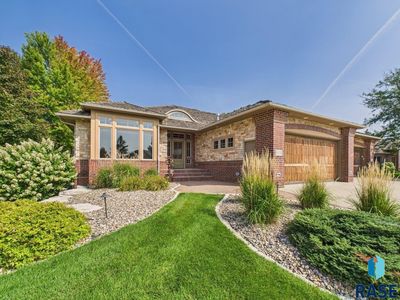 5100 S Briar Cir, Sioux Falls, SD, 57108