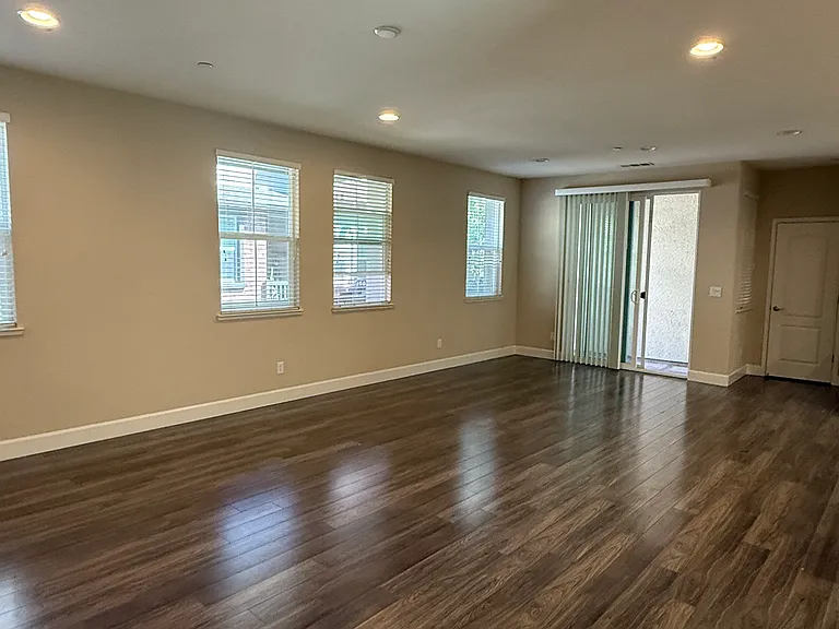 1639 Murasky Pl — Photo 10