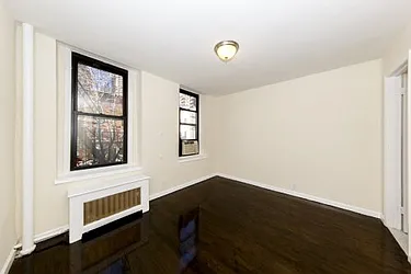 Rented by Icon Realty Management