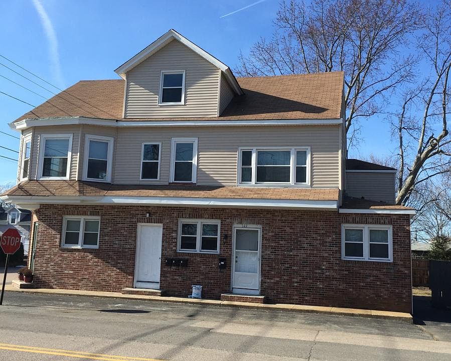 1st image of 149 Narragansett Ave