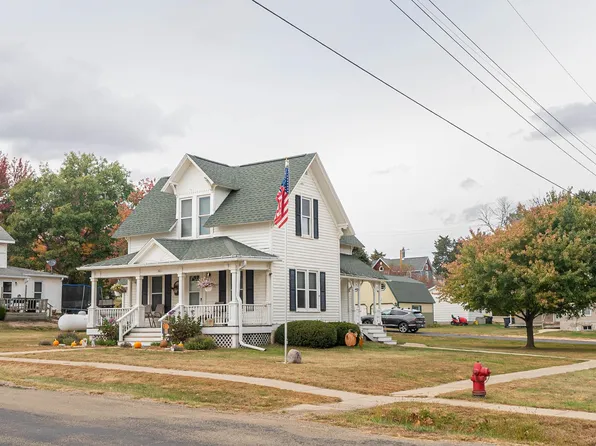 301 Mason Ave, Scales Mound, IL 61075