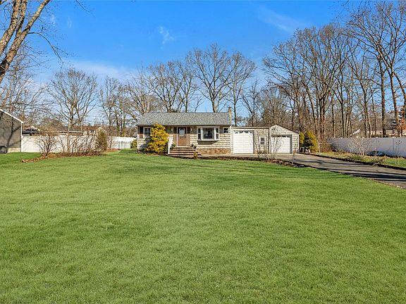 4th image of 422 Birch Hollow Dr